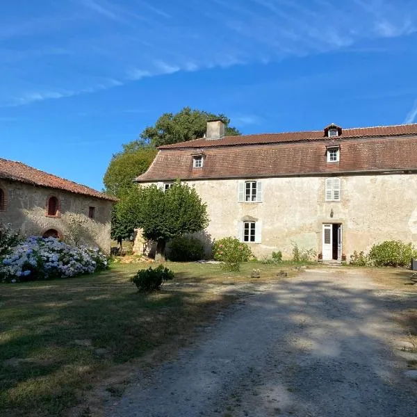 Le domaine du Loubier, hotel em Saint-Victurnien