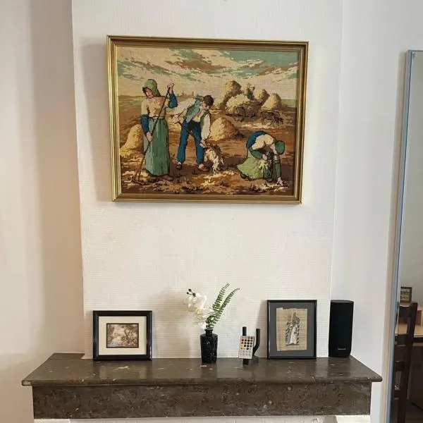 Super cozy apartment avec stationnement gratuit、サン・テティエンヌのホテル