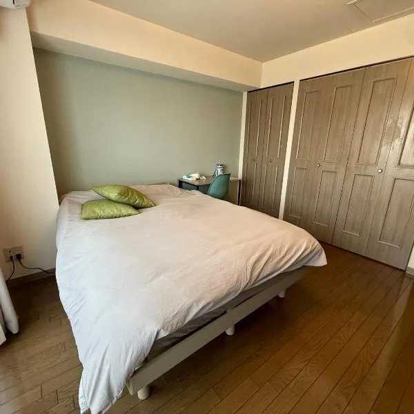 7-3美室 豊平川目の前 札幌中心から地下鉄2駅の眺望良好の部屋, hotel en Sapporo