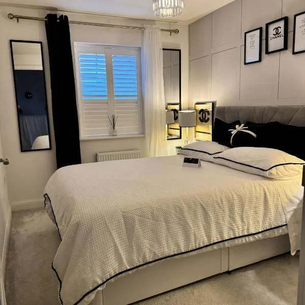 Luxury country double room, hotel in Melksham