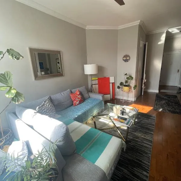 Central Park north spacious residence, hotel v mestu New York