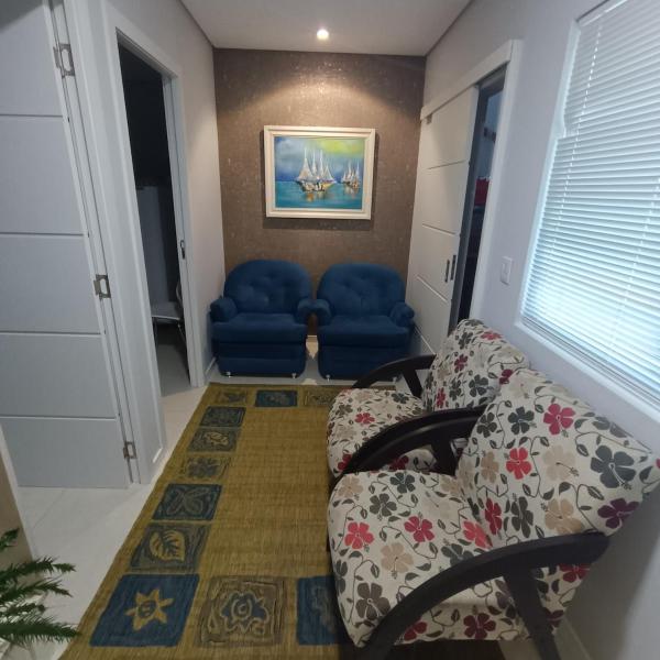 Apartamento térreo aconchegante com estacionamento na porta