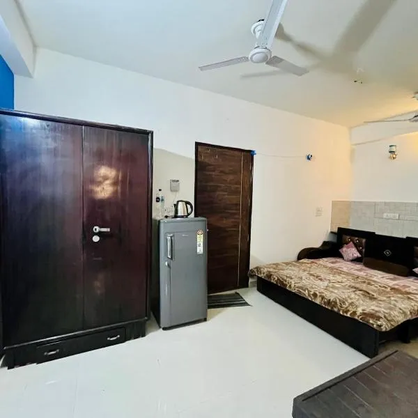 premanand mharaj marg Vrindavan Dham, hotel in Vrindāvan