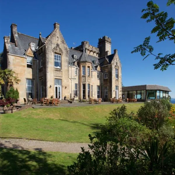 Stonefield Castle Hotel ‘A Bespoke Hotel’, hotel in Carsaig