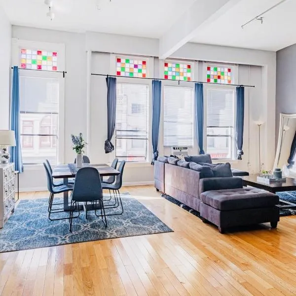 Free Parking Walk to Conv Center 5 Beds Loft，聖地牙哥的飯店