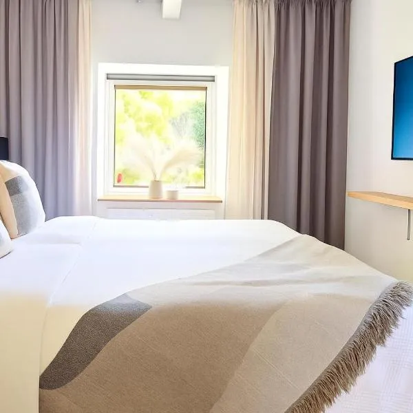 Private Villa with Hot Tub and Fireplace Near Lund and Nature, hotel v destinaci Kävlinge