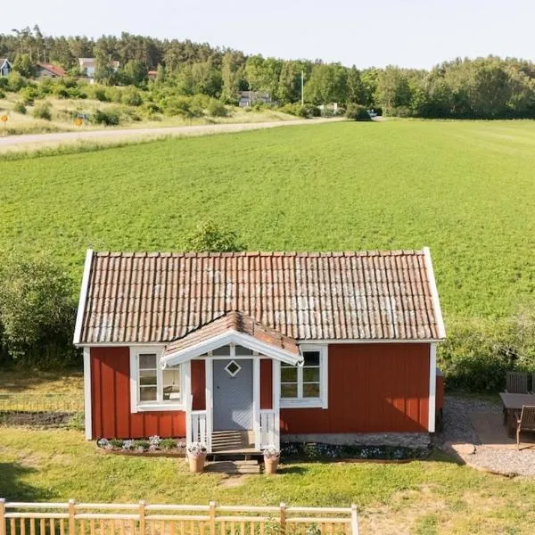 Röhällastugan, hotel v destinaci Färjestaden