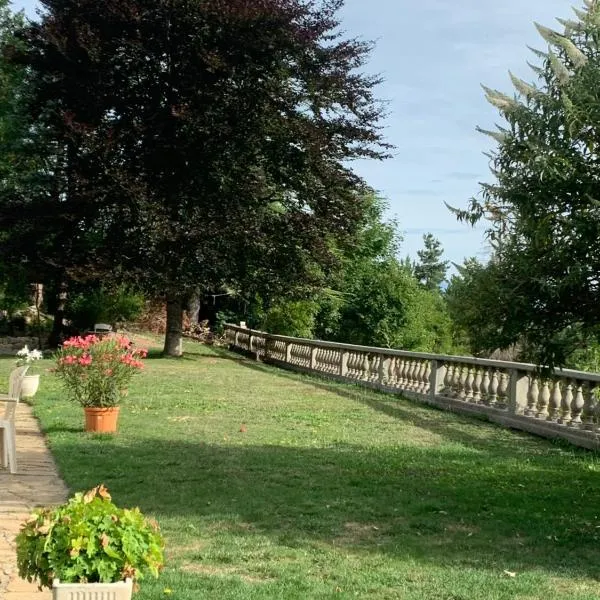 Un petit coin de Paradis, hotel i Lalley