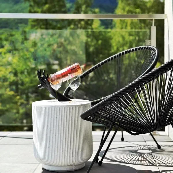 Viesnīca NOWE APARTAMENTY SZYNDZIELNIA 2 POKOJE & BALKON & PARKING & ROWEROWNIA WORKATION Home OFFICE - NAJLEPSZA BAZA WYPADOWA W BESKIDY pilsētā Beļsko-Bjala