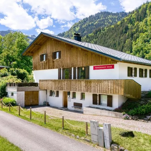 Haus Haas, hotel a Vandans