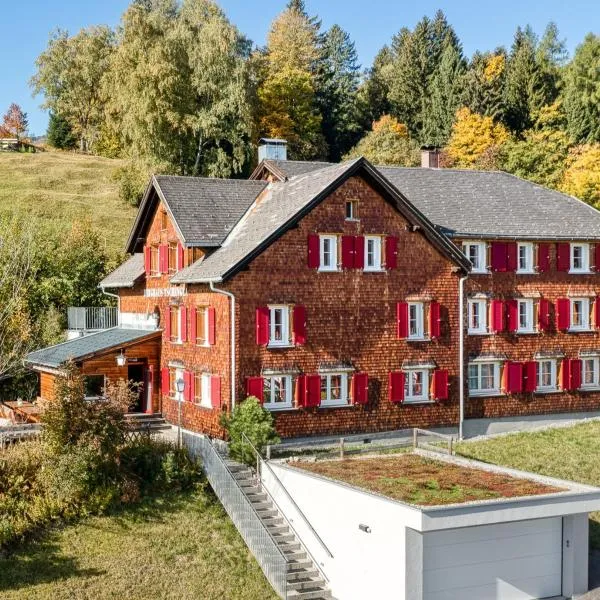 Berghaus Tschengla by A-Appartments, hotel v destinaci Bürserberg