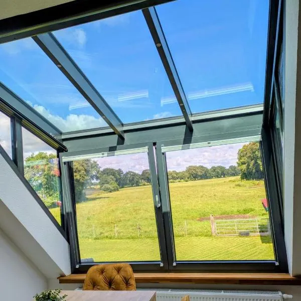 Etzel-Lodge Weideblick, hotel in Friedeburg