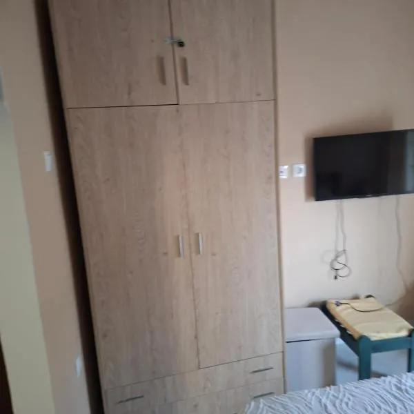 Zoesappartment, hotel in Perea
