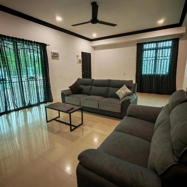 Air-home M1 Simpang near Aulong Econsave, 4BR, 10pax, Netflix, hotel in Simpang