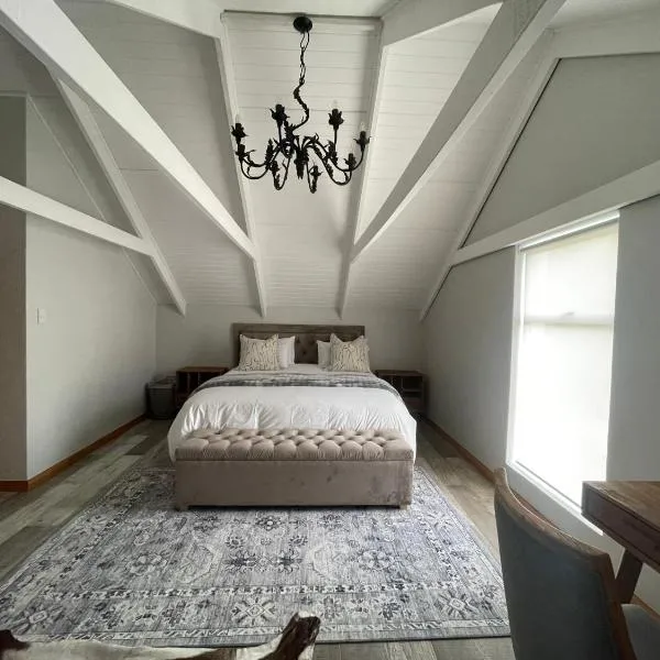 Stay At Nantes, хотел в Парл