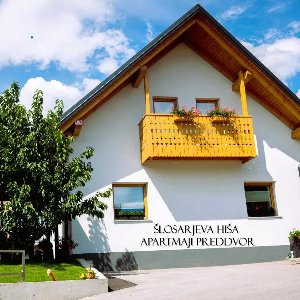 Apartments Šlosarjeva Hiša Nature & Tradition, hôtel à Preddvor