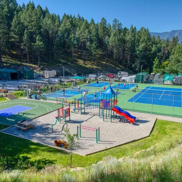 Windermere에 위치한 호텔 Akiskinook Resort by StayIn