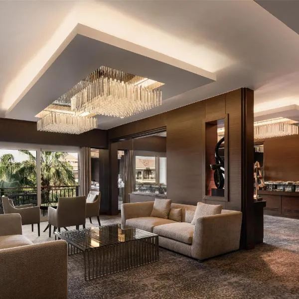 Dusit Thani LakeView Cairo, hotel a Il Cairo