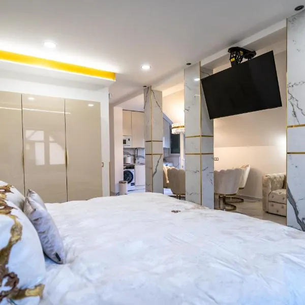 Peter & Roza Modern Apartmanház ****，鮑洛通馬里奧菲爾德的飯店