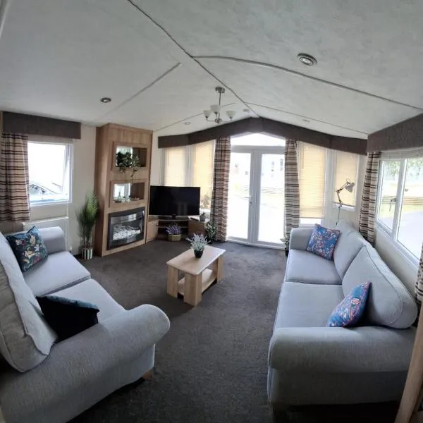 Blue Water Retreat Dawlish Warren Nr Beach, hotel in Dawlish Warren