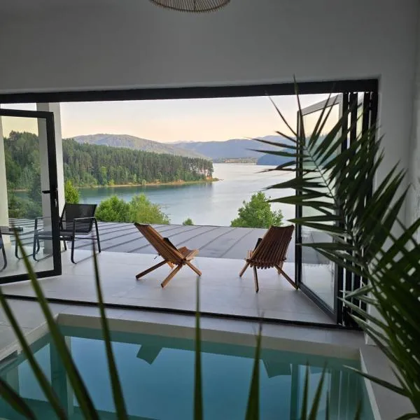 Moon Lake Bicaz - Aurora Sky, hotel sa Buhalniţa