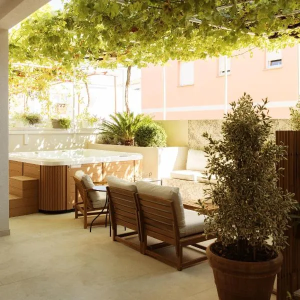 Apartments Toni, hotel in Split