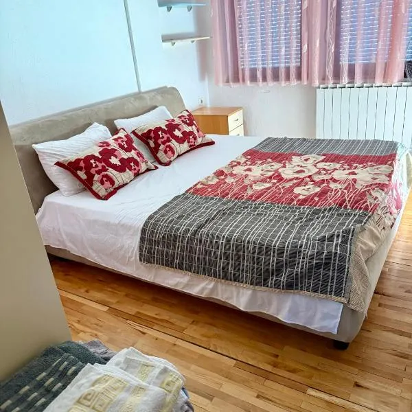 City Square Apartment 1st floor, hotel in Strumica
