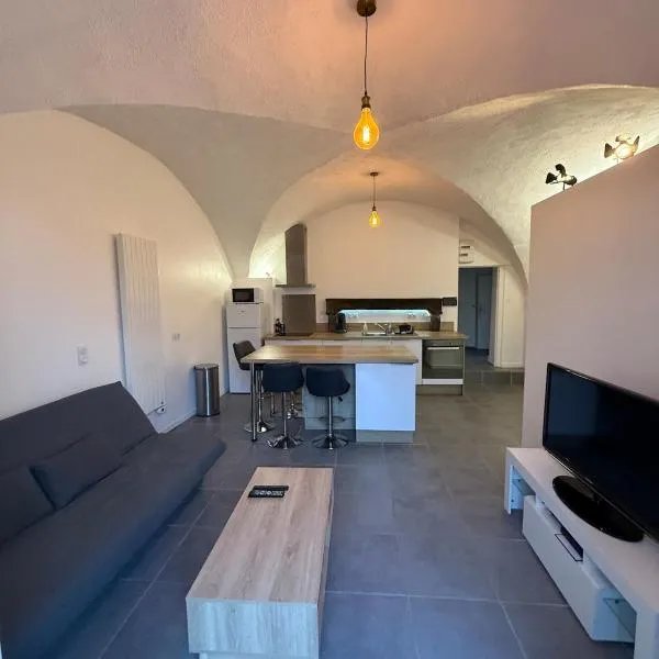 Appartement type 2, hotel in Beaumont