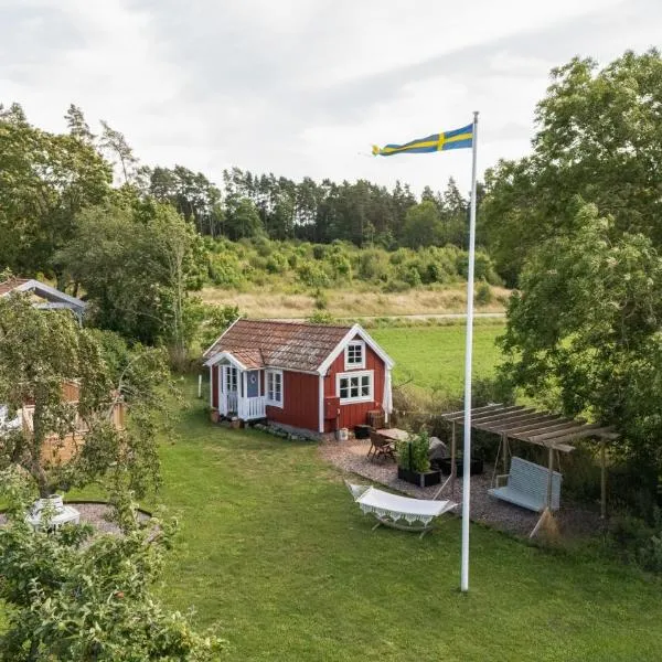 Röhällastugan, hotel in Färjestaden