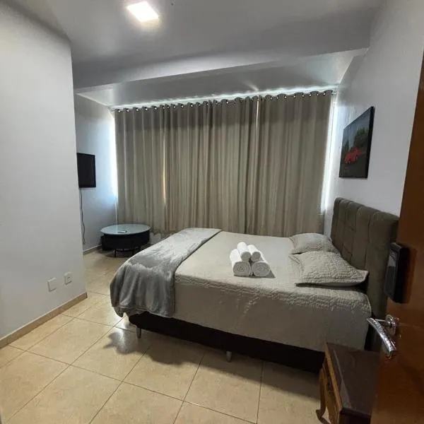 Suíte 103 confortável e espaçosa, khách sạn ở Goiânia