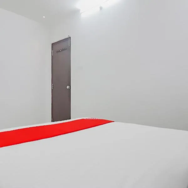 Super Hotel O Perfect Stay, hotel v destinaci Haidar Sāhibgūda