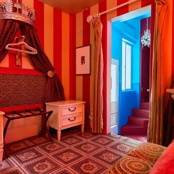 Beverly Hills Elegant Homestay