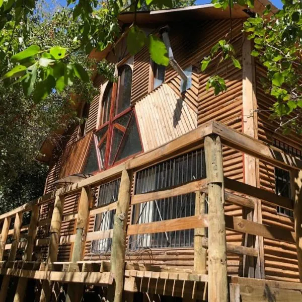 Cabaña Nido de Aguilas, Vilches Alto, San Clemente, Maule, hotel in San Clemente