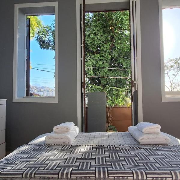 Casa com mini floresta, a paz ao lado do Centro