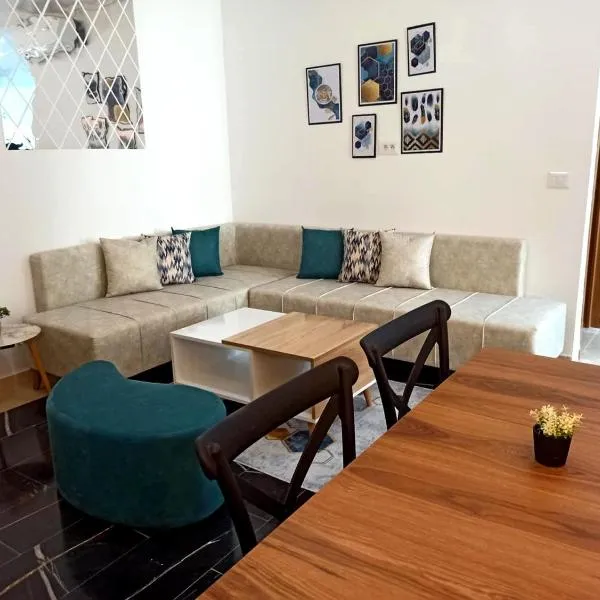 Wahat Serenity S1 Appart équipé avec parking privé & wifi entre Tunis et La Marsa, hotel in Tunis