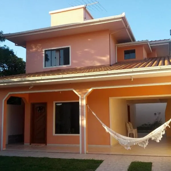 Casa 3Jotas, Hotel in Garopaba