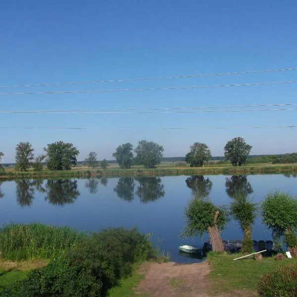 Nad Odra, hotel in Steklno