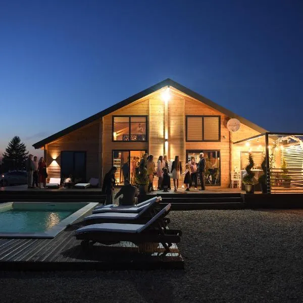 Casa del Corniolo, hotel in Čortanovci