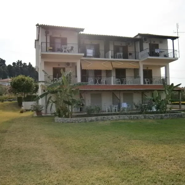 Kiparissis Apartments, hotel v destinácii Kriopigi