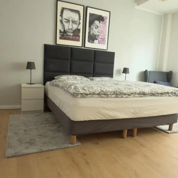 Wunderschönes Single Apartment, hotel v Berlíne