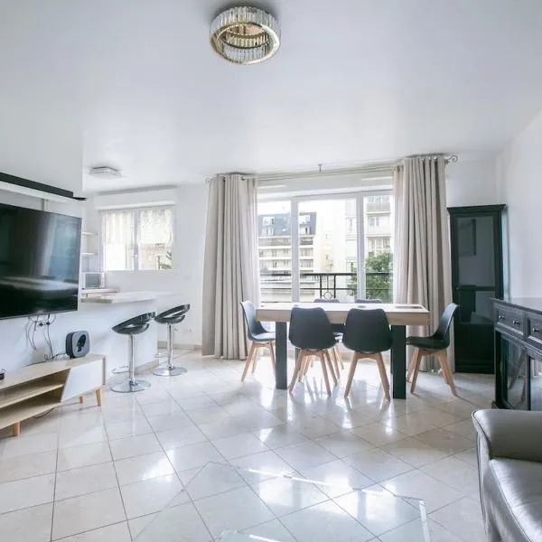Charenton - View &Elegance, hotel in Charenton-le-Pont
