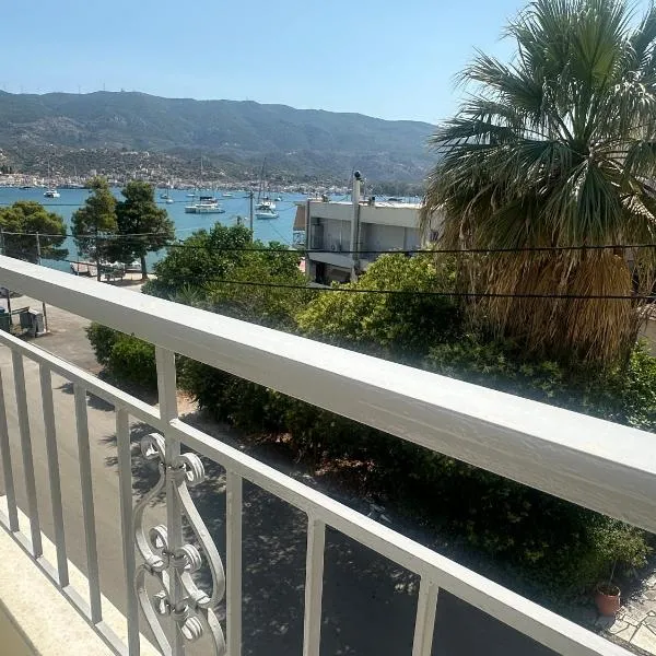 Perlia Cozy Apartment, Hotel in Poros