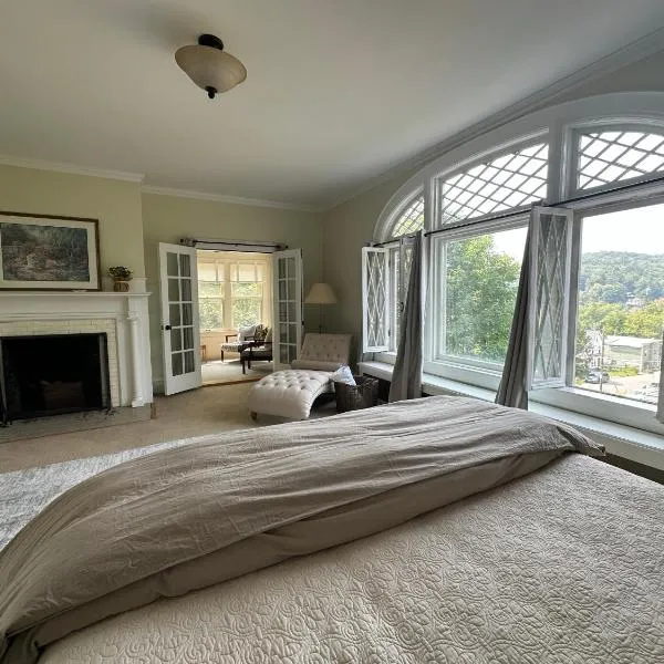 Franklin Manor Bed and Breakfast, hotel en Saranac Lake
