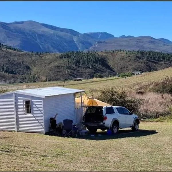 Cabin on Spinlea Farm Campsite, hotel di Caledon