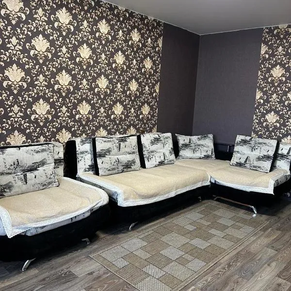 Назарбаева 204, Hotel in Pawlodar