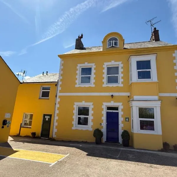 Watermead House, hotel in Chard
