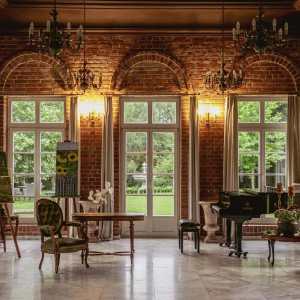 Dworek Atrium, hotel in Tomaszów Lubelski