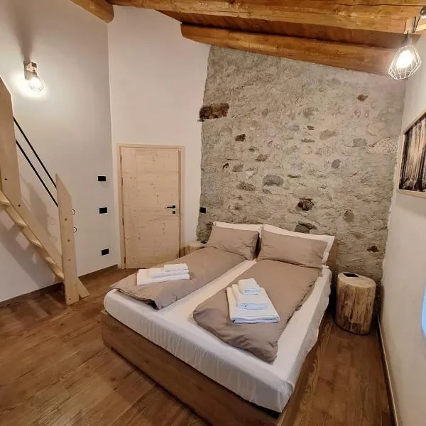 Country Life Chalet, hotel in Tione di Trento