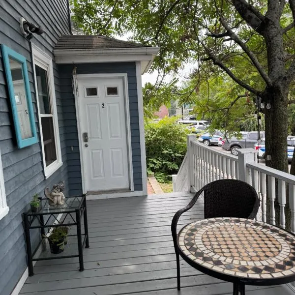 Beautiful 2-Bedroom, 2-Bath Townhouse, hotel in Boston