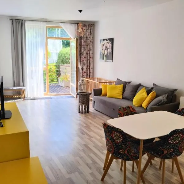 Liepu Terrace Studio Apartment near Beach、サウルクラスティのホテル
